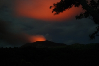 And the glow on the clouds produced by the volcano was pretty insane (though to be honest it didn't look nearly as bright in person as it appears here)